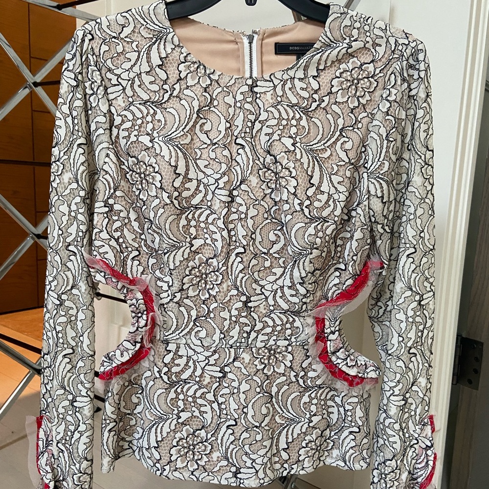 BCBG MAZAZRIA lace cut out top
